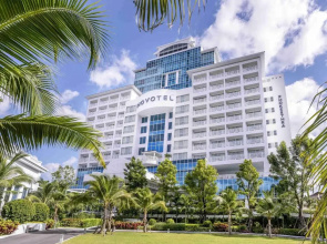 Novotel Phuket City Phokeethra Hotel