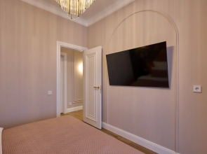 Апартаменты ЕвроУют Уникальные яркие дизайнерские