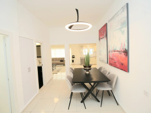 Elitnaya kvartira s dvumya spalnyami Apartments