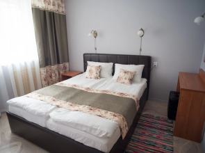 Гостиница Пелысь