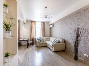 Квартира на 50 Лет Октября 15