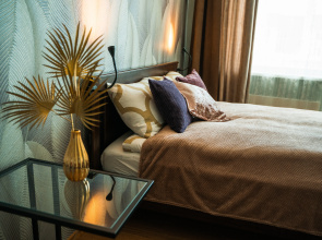 Cozy Home Violet Flat