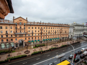 Апартаменты 3-комнатные HomeApart Ленина, 6