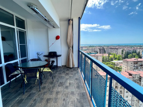 Polyot s Panoramnym Vidom na Suhum Apartment