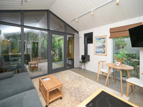 Barnhaus ZvenDzen Mini 47 Babushka Sofi Private house