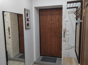 Na Prospekte Lenina Flat