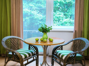 Апартаменты Двухкомнатные Зеленый Двор Беседка Центр