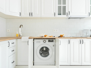 Апартаменты на 17 этаже в светлых тонах с видом на ЖК Тургенев , ФМР, Smart TV, комфорт и стиль by Depart Apart