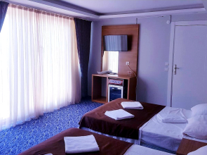 Отель Lavin Garden