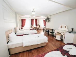 Отель Safran Suites