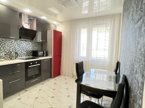 Апартаменты Stepanenkov на Окской 1