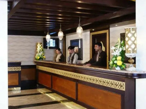 Arabian Courtyard Hotel & Spa