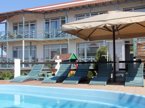 Zhemchuzhina Stepi Guest House