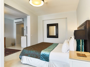 Отель Celal Sultan