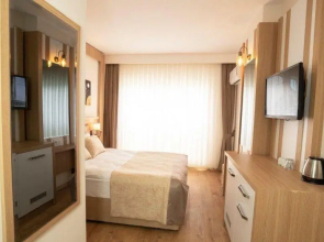 Lara Garden Hotel