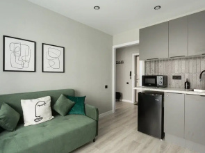 Dve Podushki na Vozrozhdeniya 53 Flat