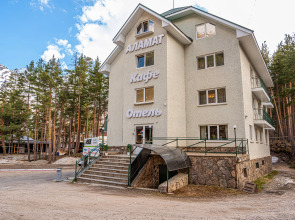 Отель  Аламат