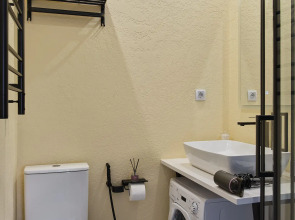 Апартаменты Уютная новая студия у метро Спартак