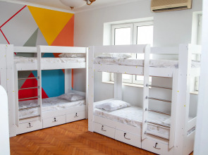 Хостел Happy Baku Hostel & Tours