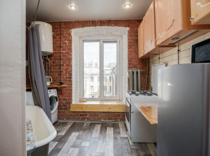 Апартаменты SREDNYAYA PODYACHESKAYA 6 APARTMENTS Просторные трехкомнатные апартаменты Park Lane Inn для 3-х взрослых