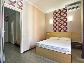 Отель Лотос