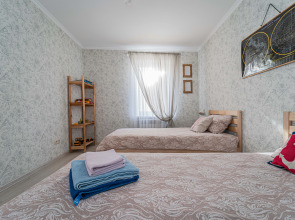 Апартаменты на пешеходной улице с 2-мя спальнями