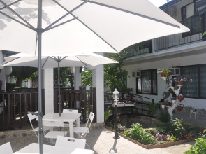 Kiparis Guest House
