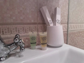 Апартаменты 39 Kvartir на Буткова 14