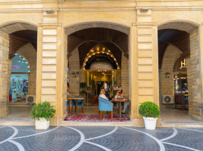 Отель Grand Midway