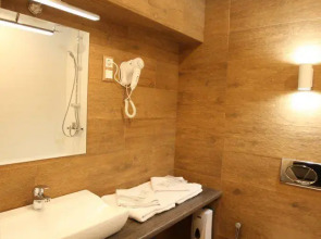 Отель Клуб Путешественников