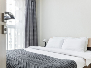 Апартаменты формата евро2 в центре 2 ЖК телевизора удобная кровать заселение круглосуточно by Depart Apart