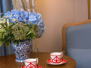 Отель Реавиль