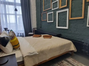 Апартаменты "У художника на Аллее Героев, 4"