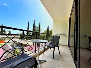 Апарт-отель Лотос