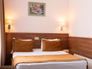 Отель Central City