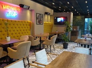 Отель Homey Airport