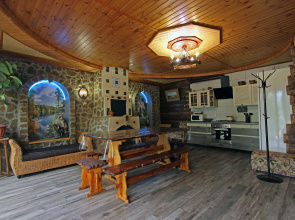Cottage na Pchelinoy House with Panoramic View