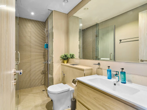 Апартаменты Bnbmehomes Cozy 1BR Suite near Burj Khalifa - 1815