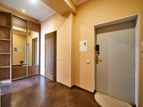 Двухуровневые апартаменты у моря на Античном