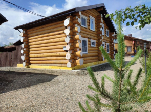 V Lecopapkovoy Zone Posyolka Tupgoyak Private House