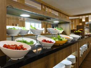 Отель La Quinta by Wyndham Istanbul Gunesli