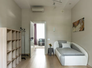 Квартира Видовая уютная на живописной набережной в центре столицы