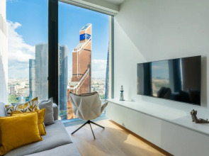 Уютная студия с видом на башни
