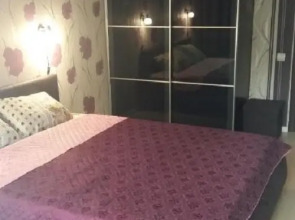 Апартаменты на Уральской 4