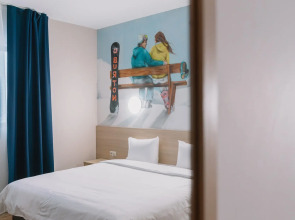 Отель BoogelWoogel Bar&Hotel Rosa Khutor