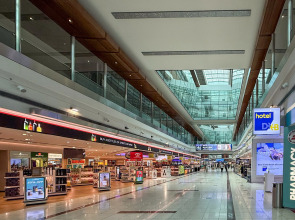 Dubai International Hotel