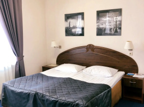 Отель Cronwell Inn Стремянная