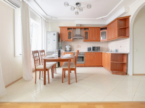 Апартаменты MyhomeYourhome на Беринга 23 корп. 2