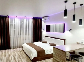 Na Ul. Lezhnevskoy 42 (4) Flat
