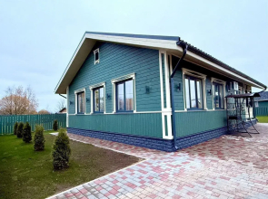 Uyutny V Sele Kibol Private house